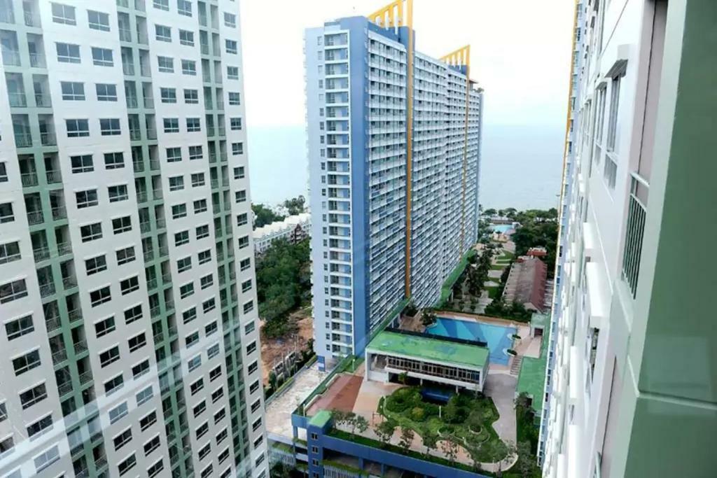 Jomtien Beach Side Seaview Of Lumpini Cando Apartment Exterior photo