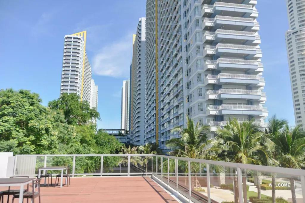 Jomtien Beach Side Seaview Of Lumpini Cando Apartment Exterior photo